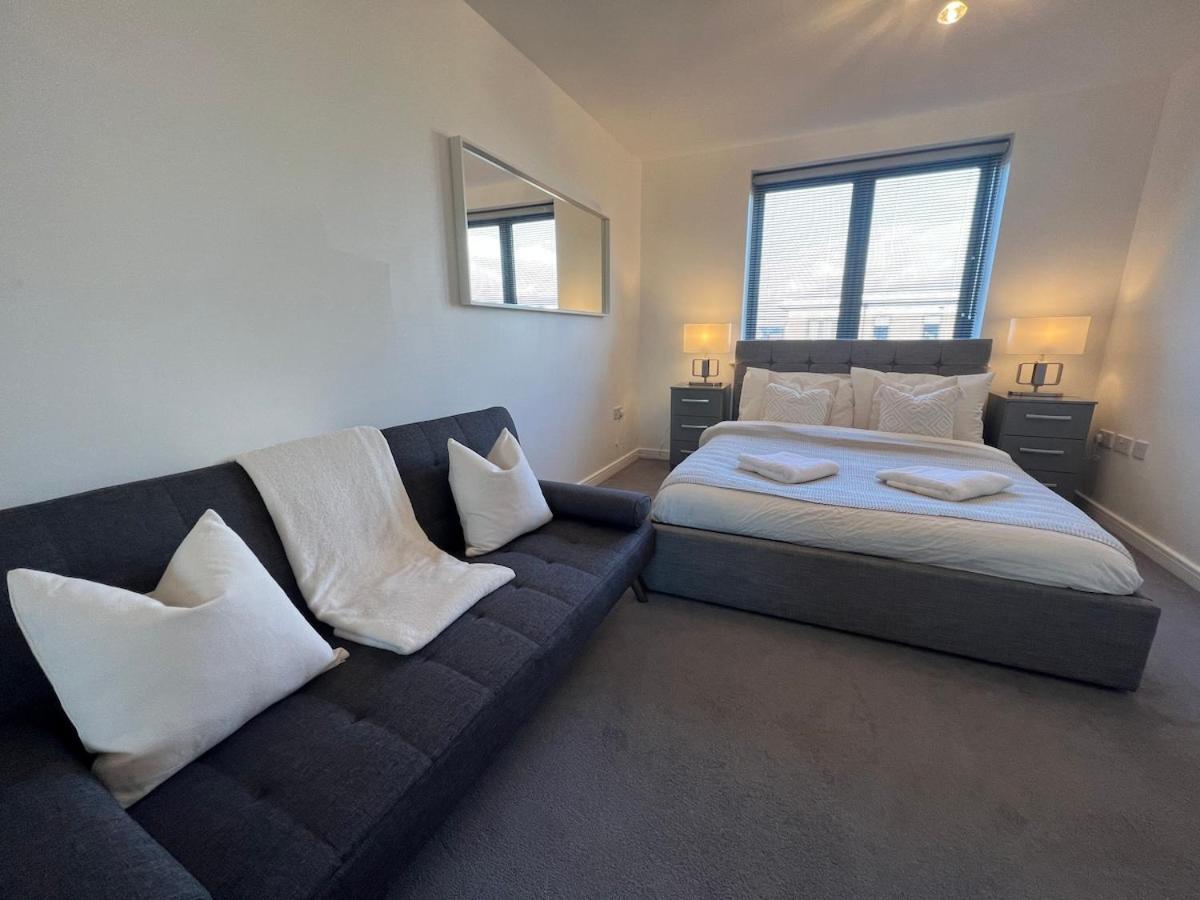 Luxury 1 Bedroom, 1 Bath Apartment By Mcf Horley Extérieur photo